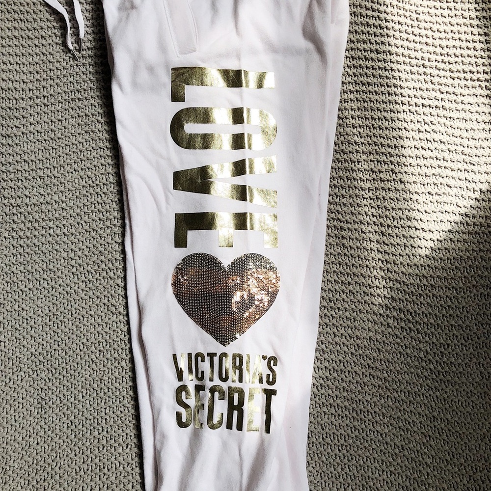 VS Sweats